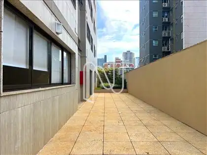 Jardim lateral direita