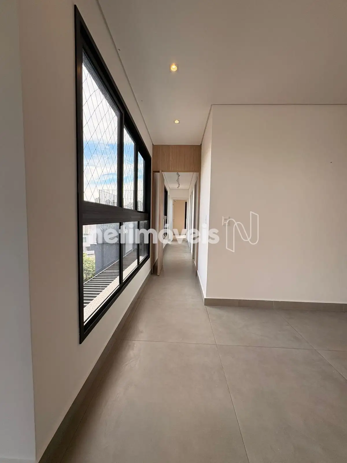 Vista da sala para os quartos 
