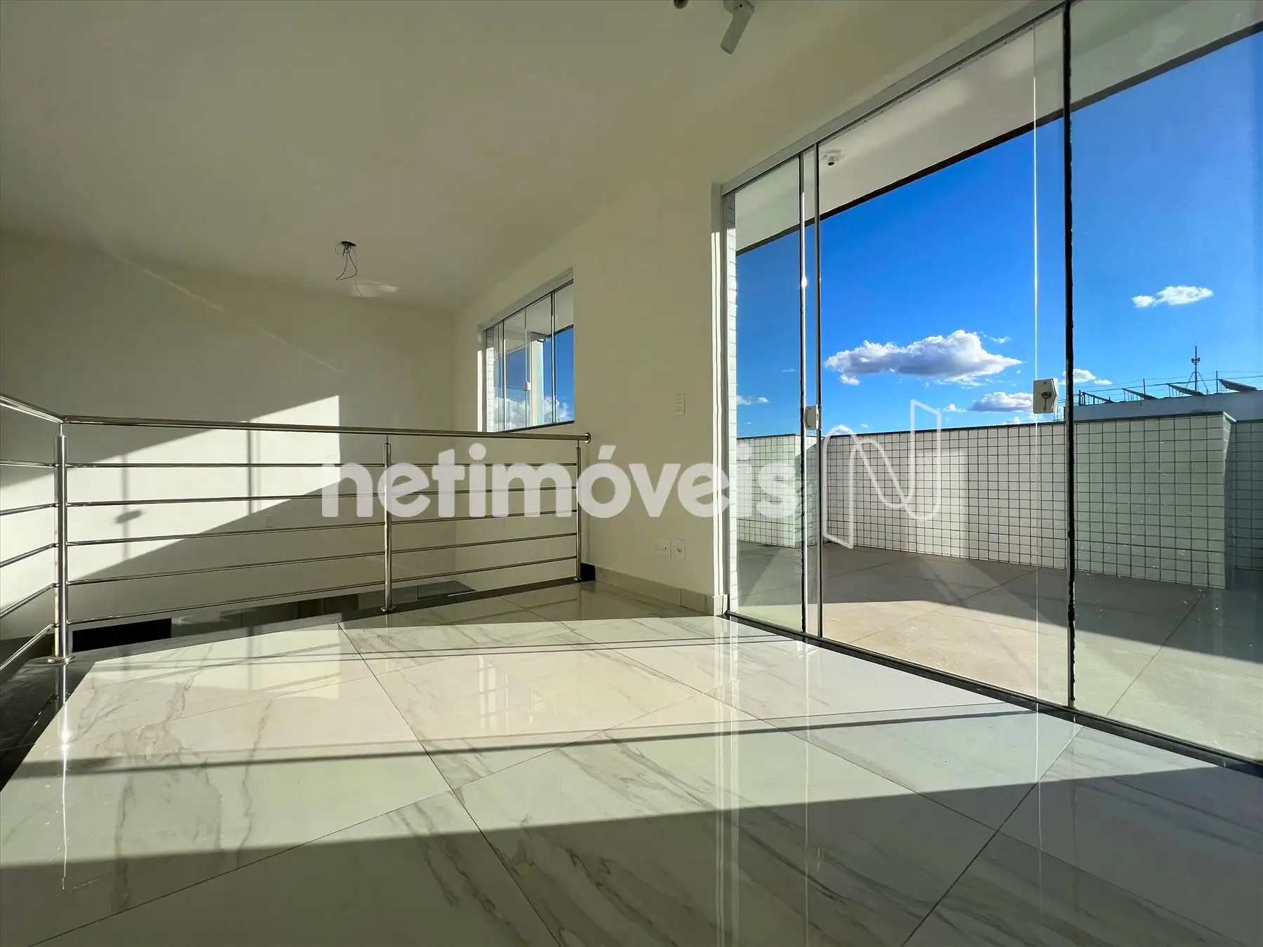 Sala 2º pavimento ângulo 3