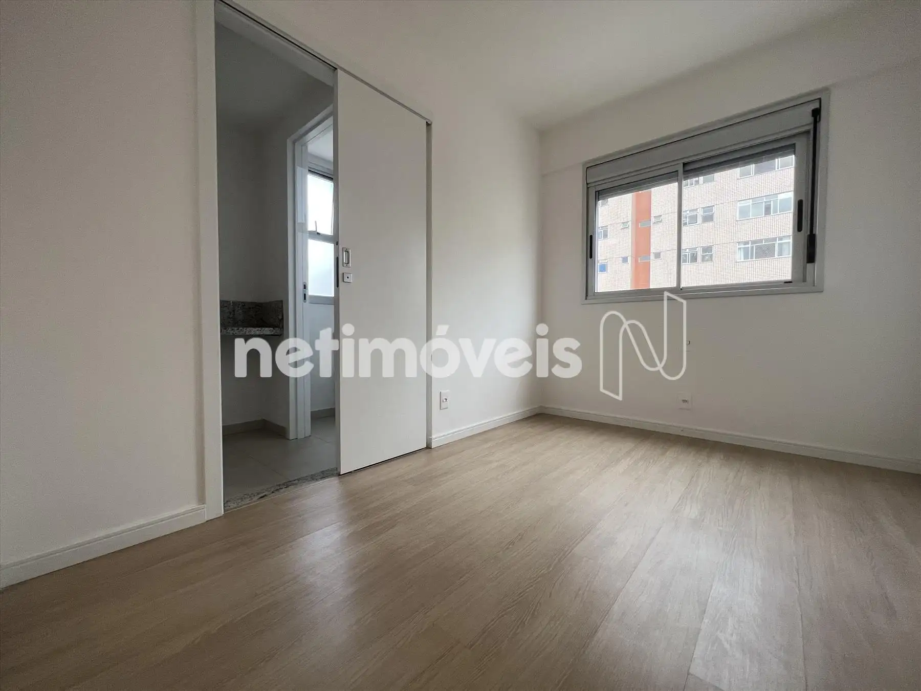 1ª semi-suíte ângulo 1