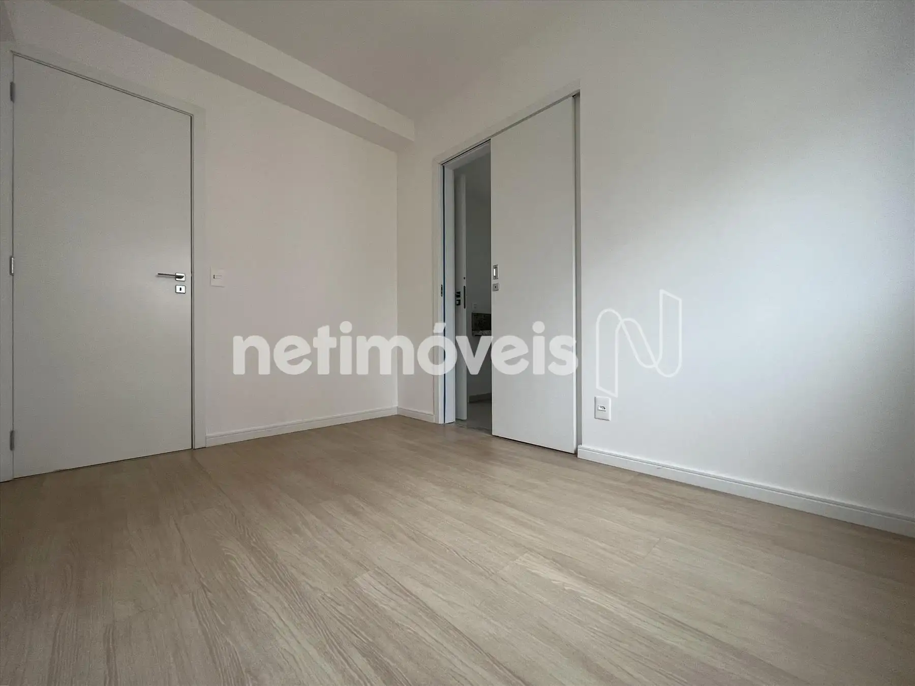 1ª semi-suíte ângulo 1