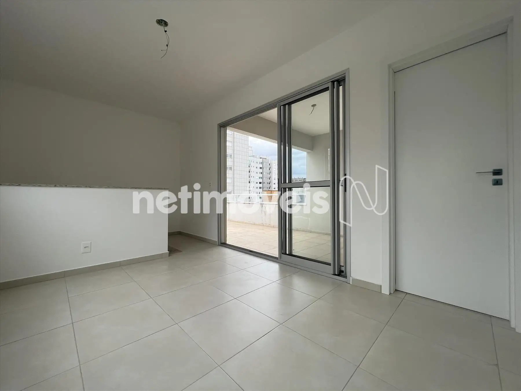 Sala 2º pavimento ângulo 1