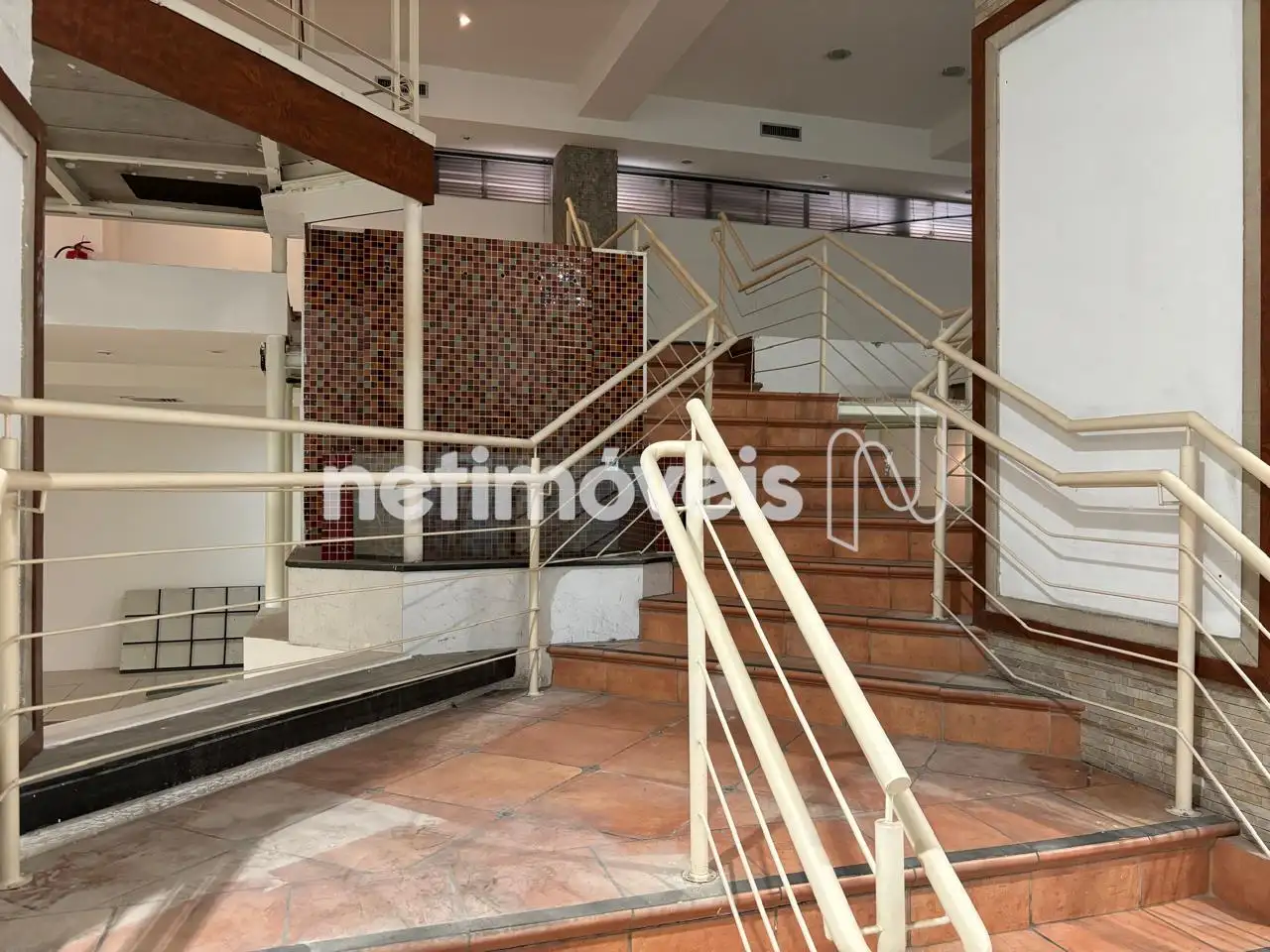 Escada para o Mezanino