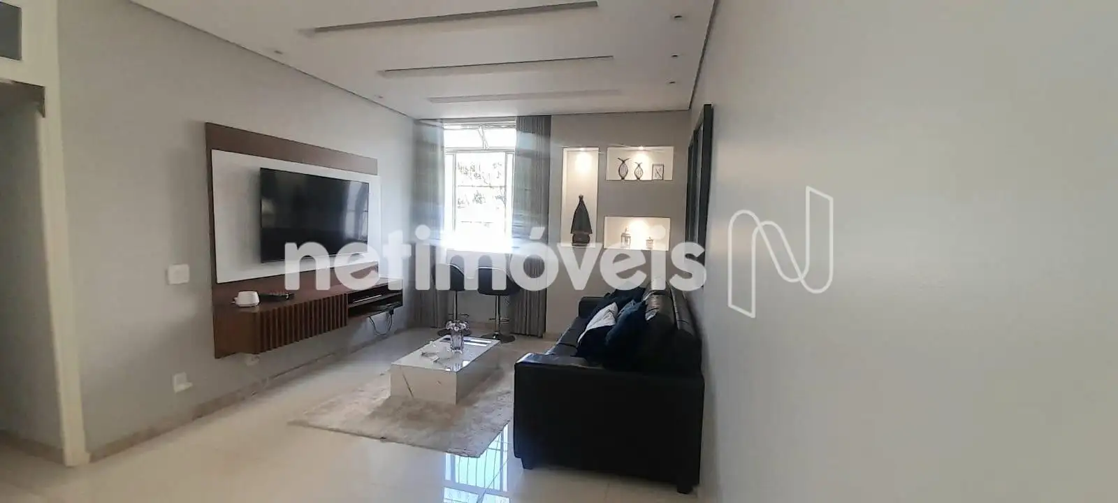 Outro ângulo da sala 