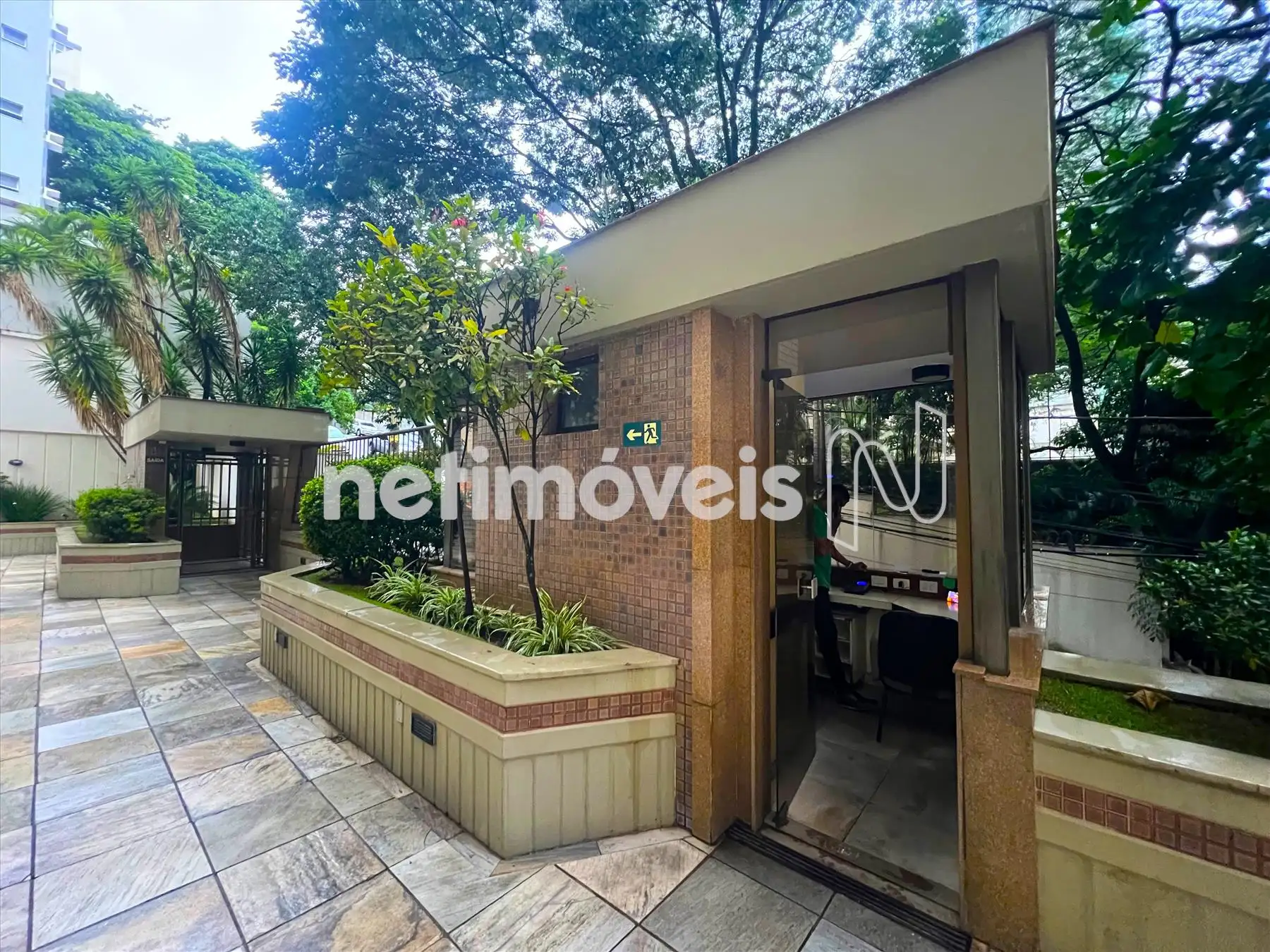 Guarita com portaria 24 horas