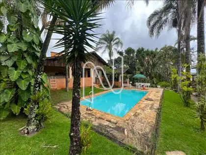 Piscina, salão de jogos e espaço gourmet