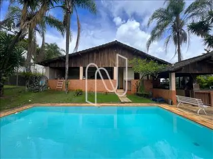 Piscina, salão de jogos e espaço gourmet
