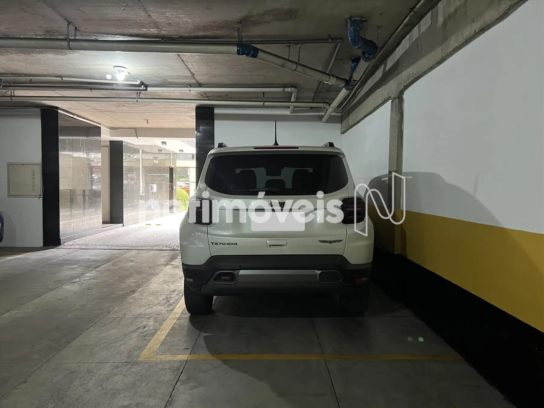 01 vaga no nível superior