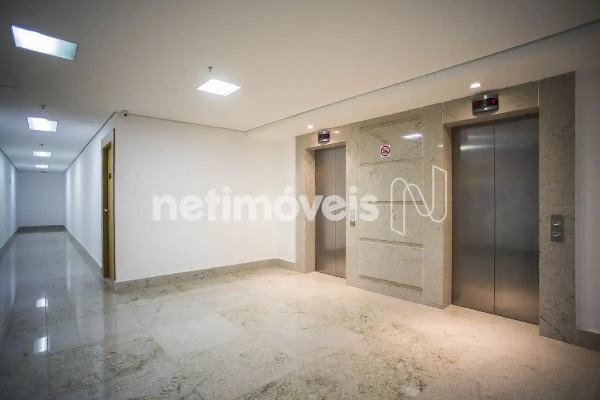  Hall do pavimento ângulo 3