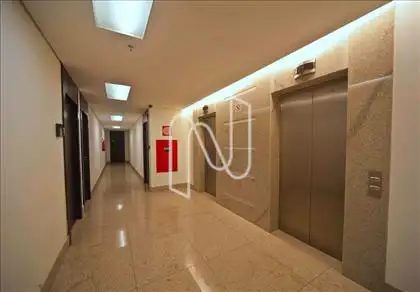 Hall do pavimento ângulo 1 