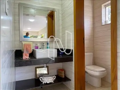 Lavabo pavimento inferior
