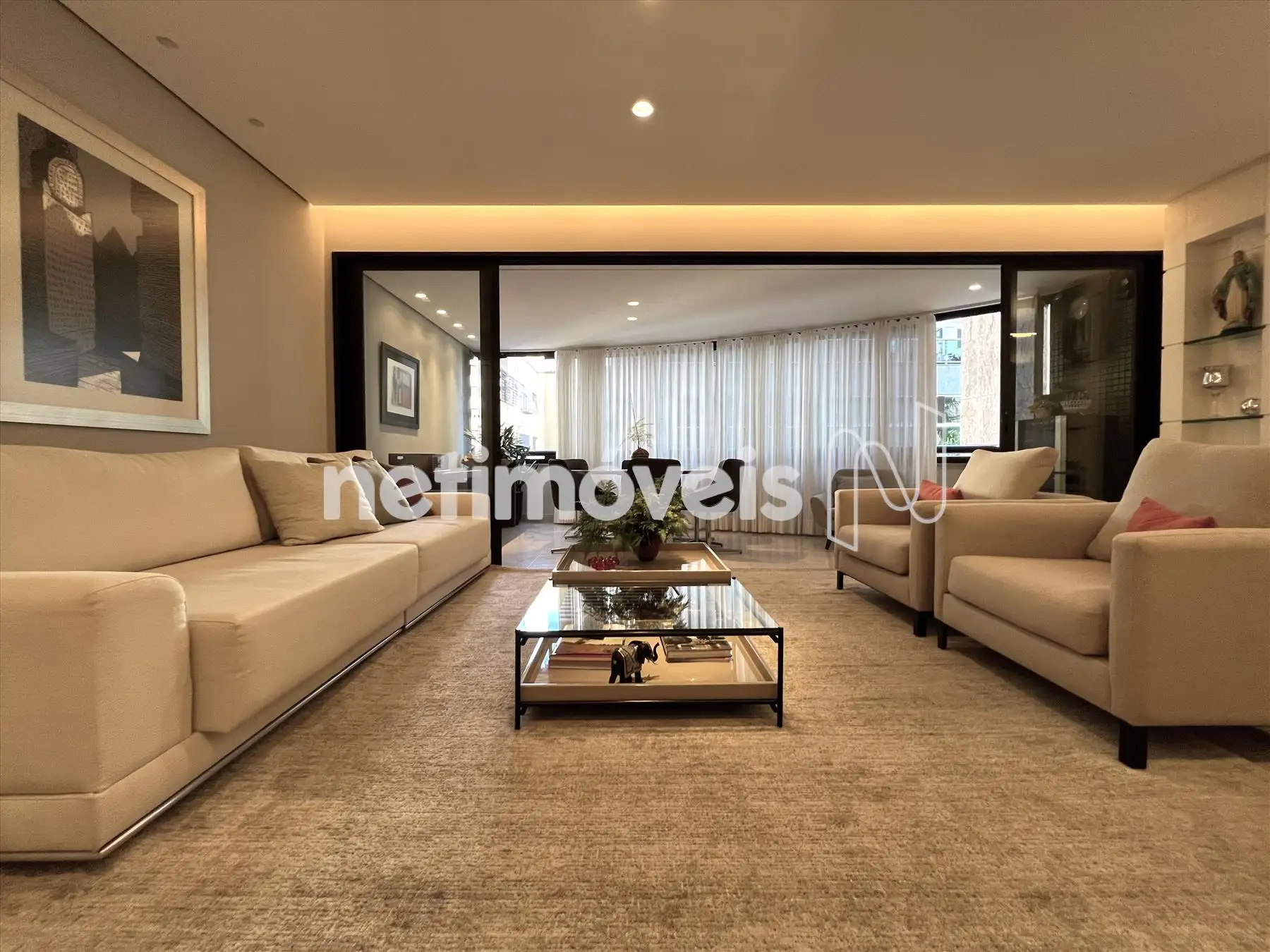 Sala e varanda integrada ângulo 1