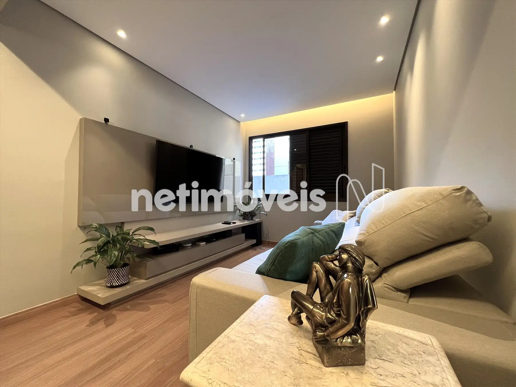 Estar íntimo (4º quarto revertido) ângulo 1