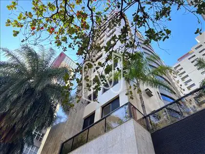 Fachada frontal ângulo 2