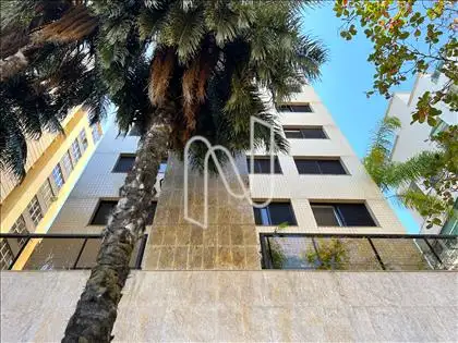 Fachada frontal ângulo 1