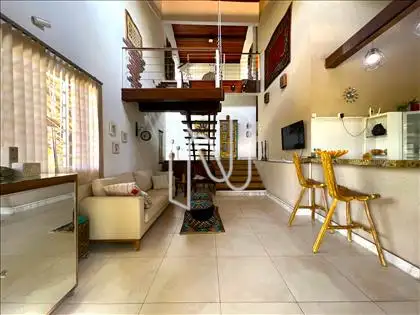 Sala/cozinha americana pavimento intermediáo
