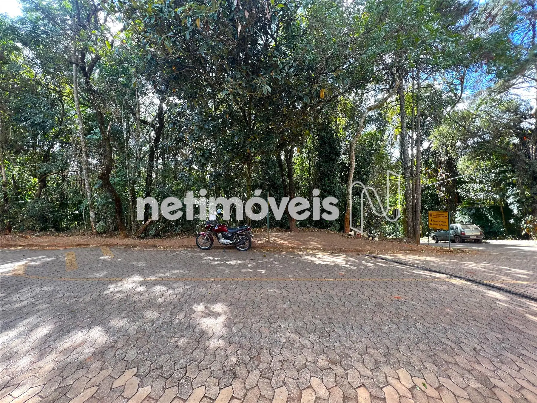 Alameda das Aroeiras ângulo 1