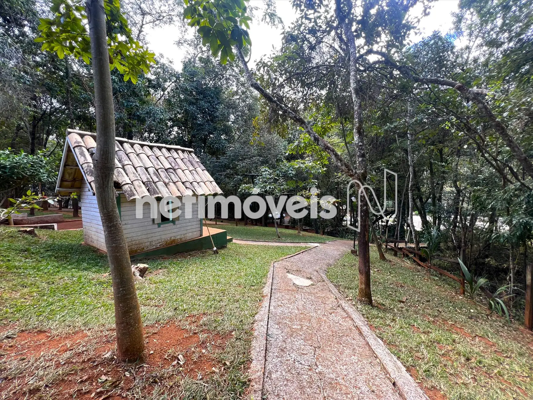  Casa de boneca ângulo 2