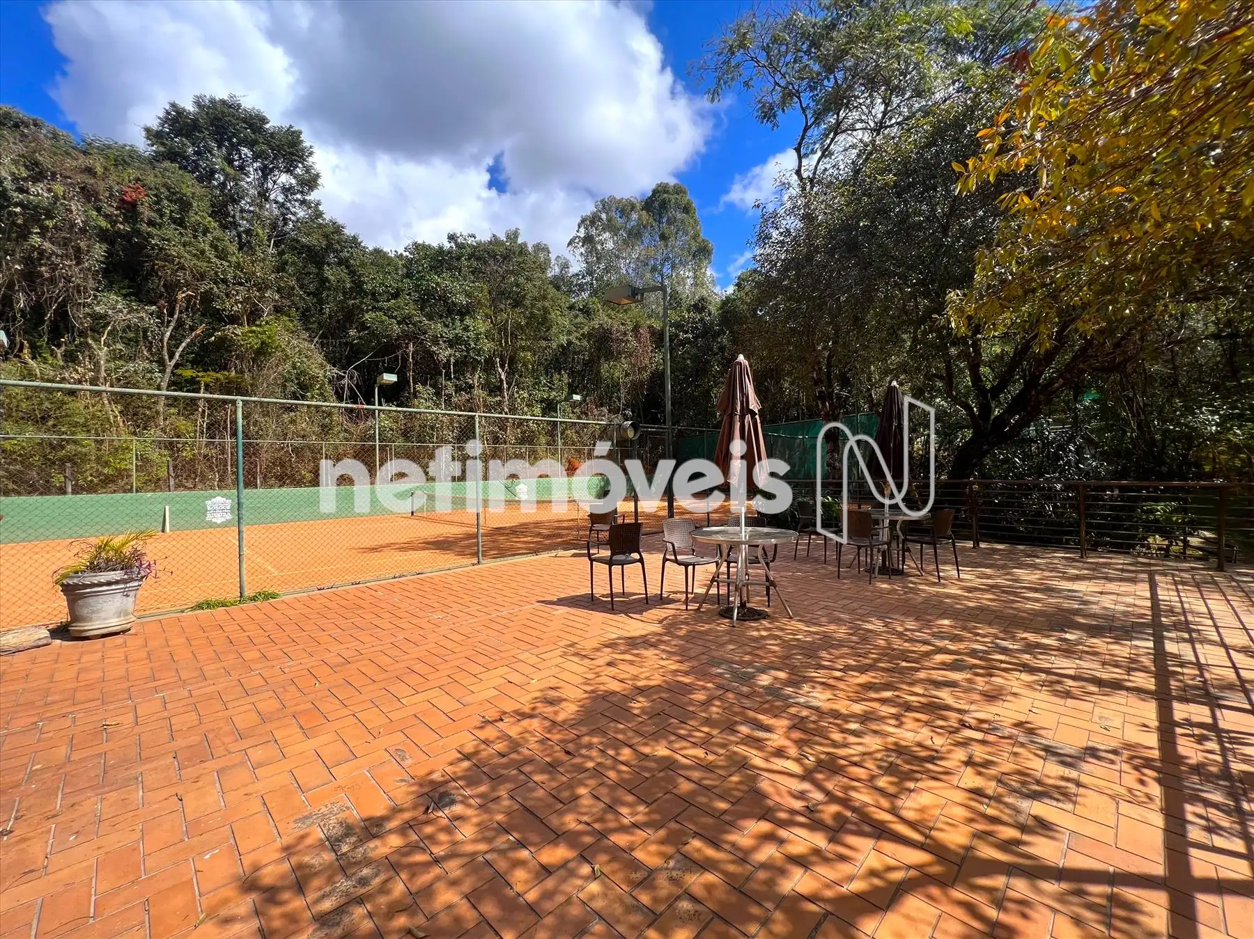 Quadra de tênis ângulo 1