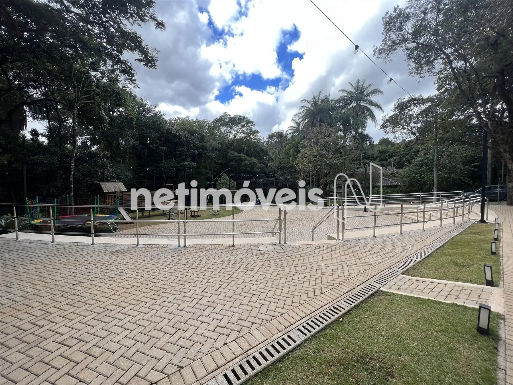 Praça de convivência ângulo 1