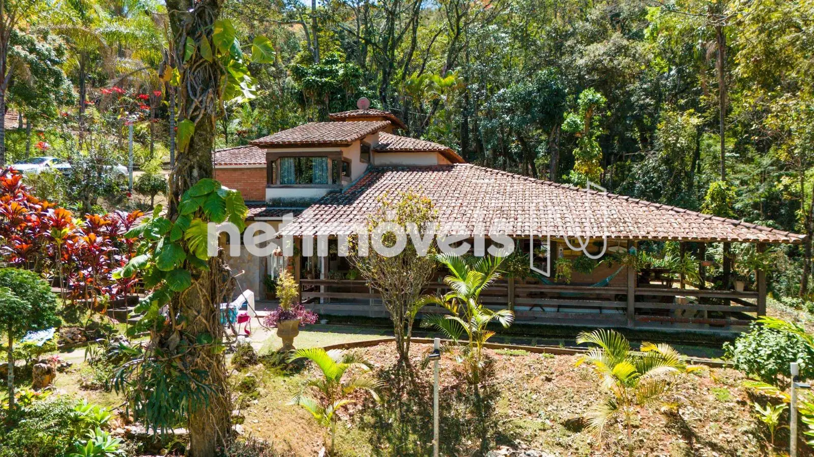 Fachada da lateral da casa