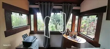 Escritório/quarto com linda vista para mata