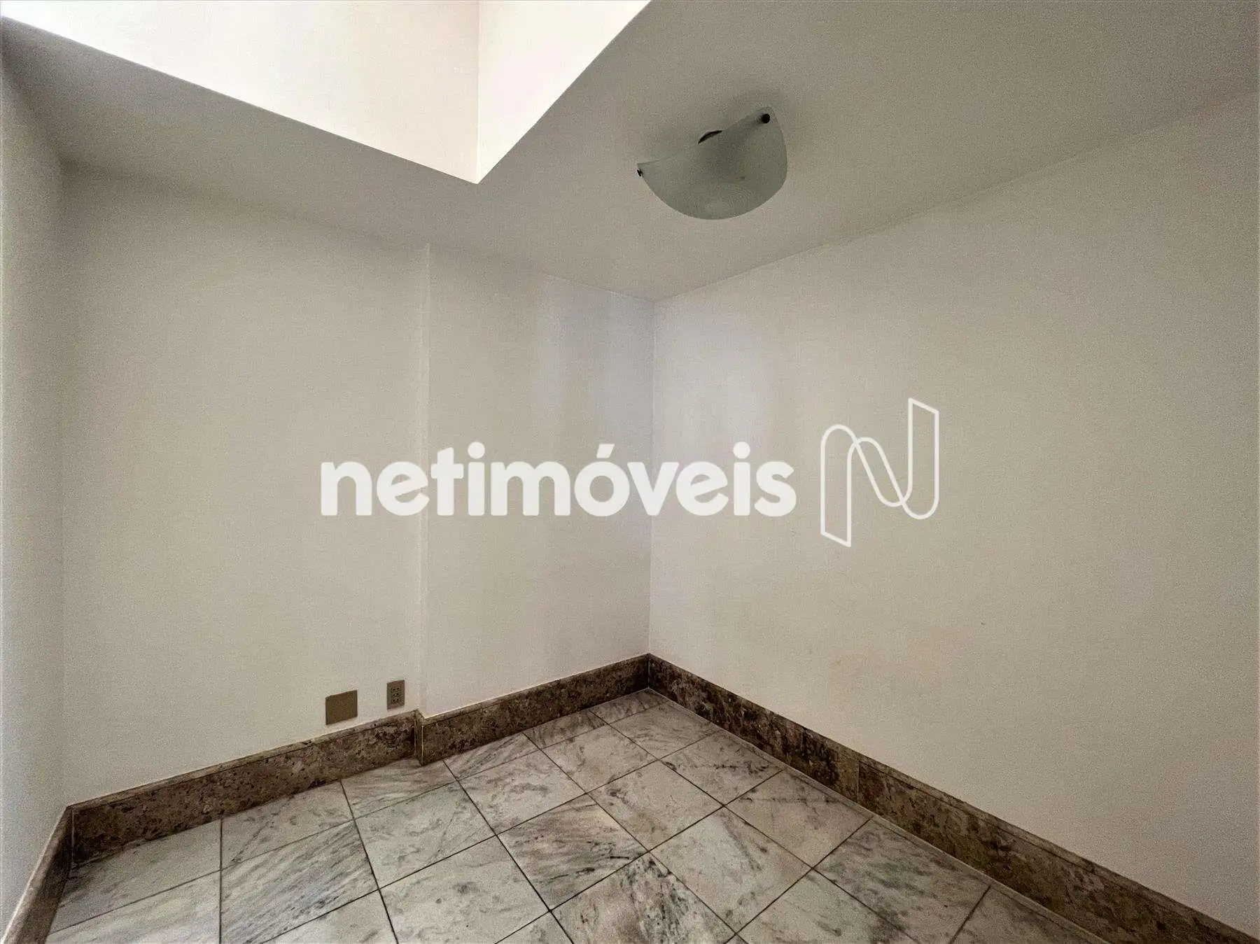 2ª quarto de serviço