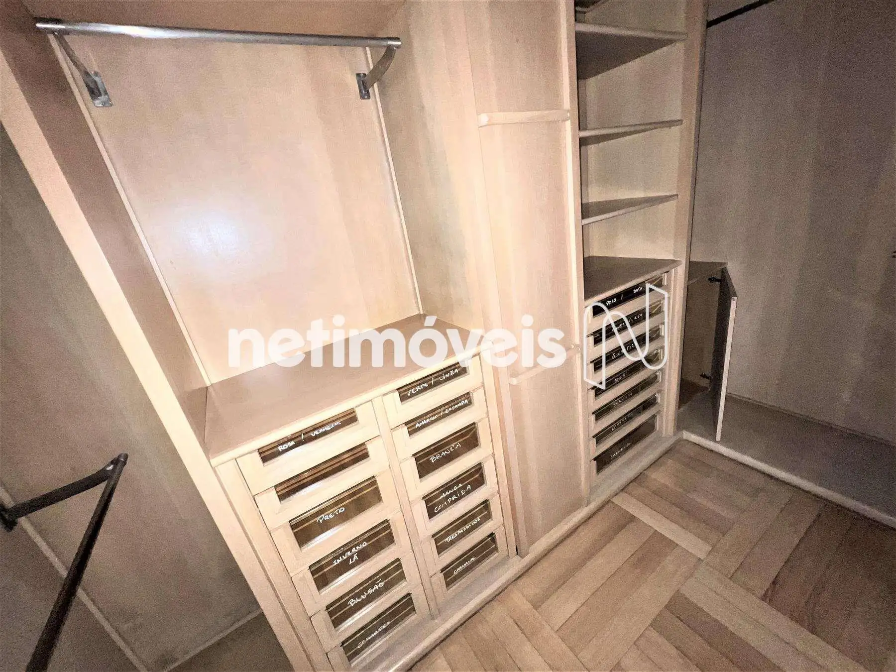 1º closet da suíte máster