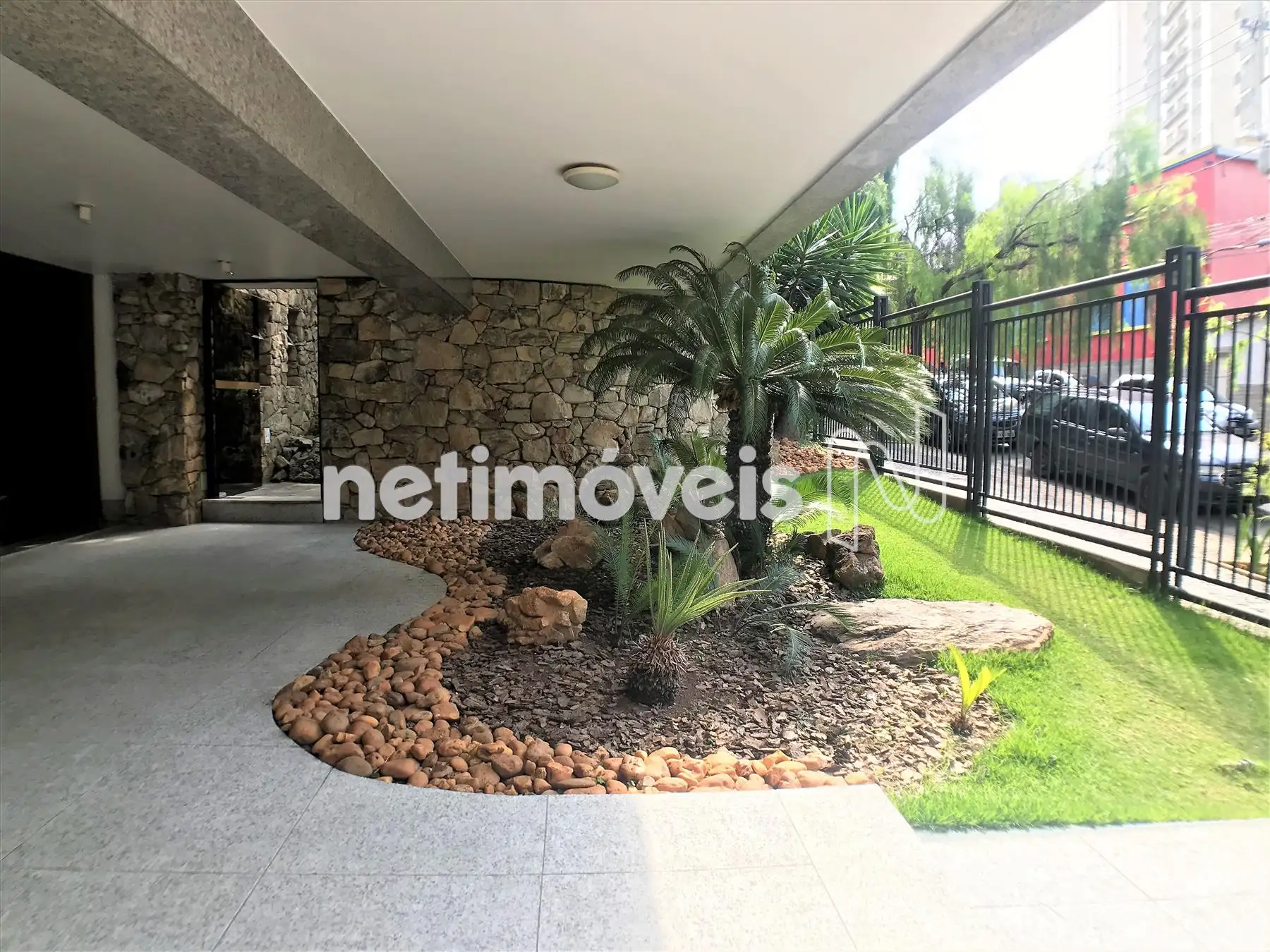 Jardim frontal ângulo 2