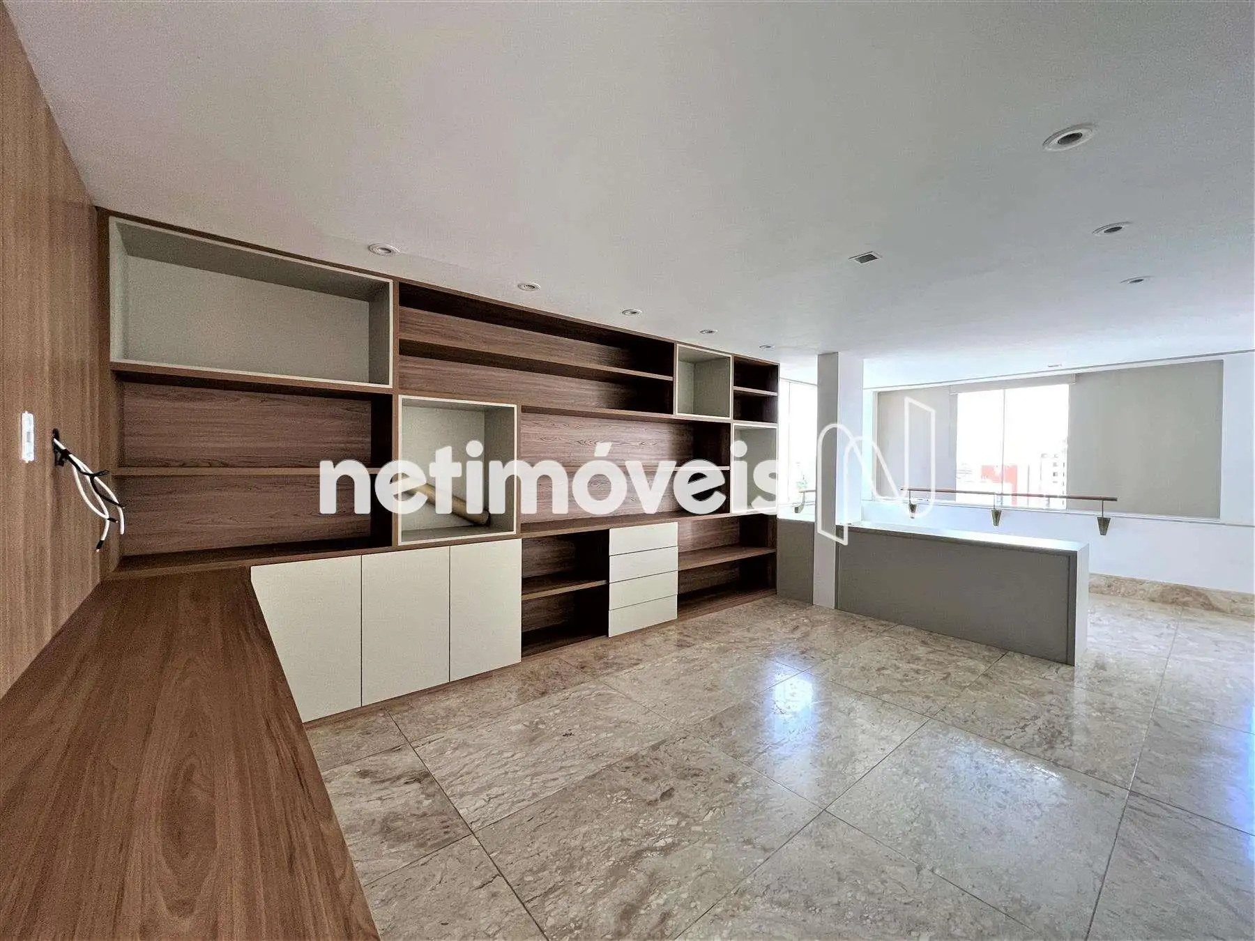 Sala de TV/Home office ângulo 2