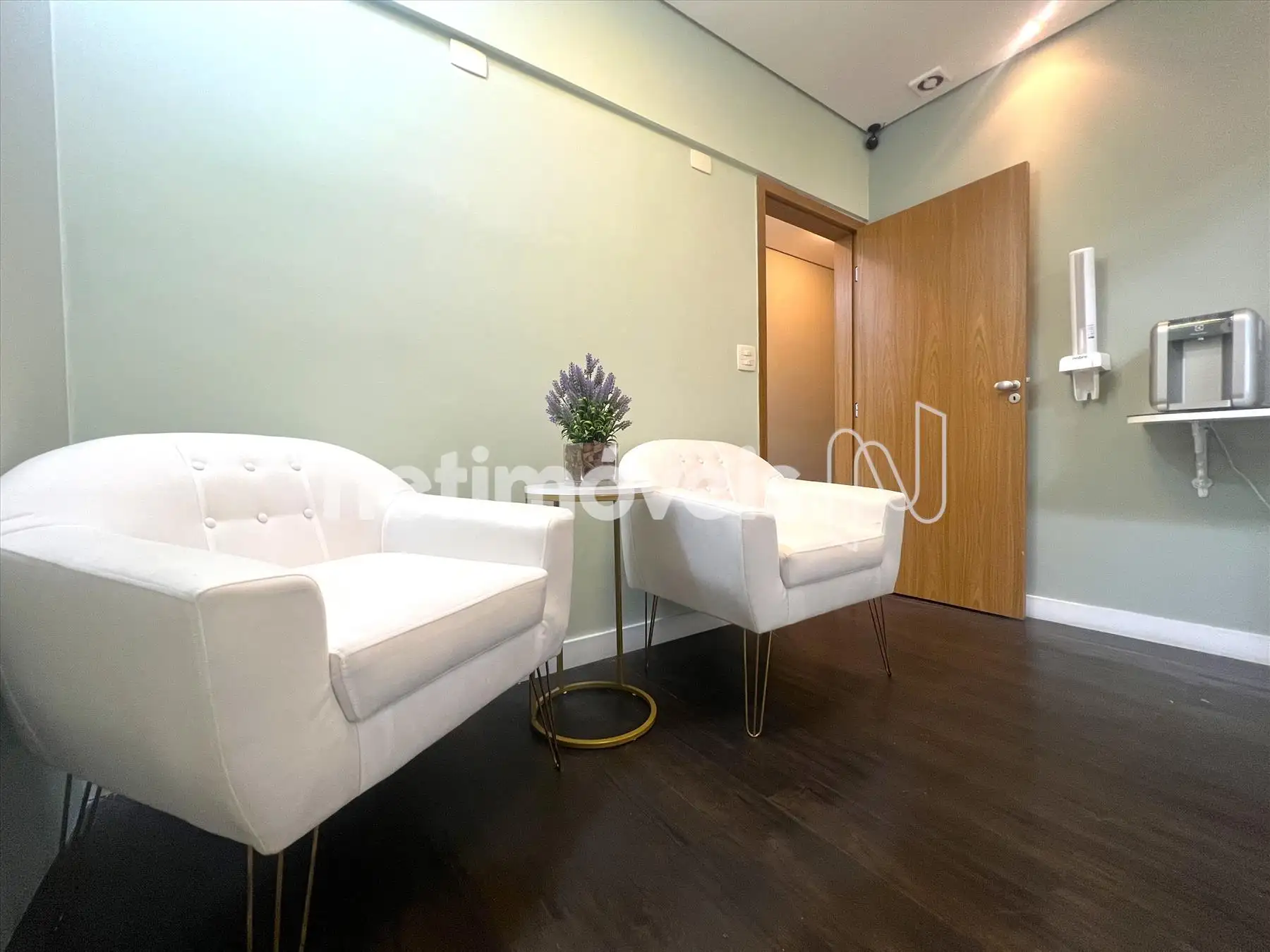 Sala de espera ângulo 1