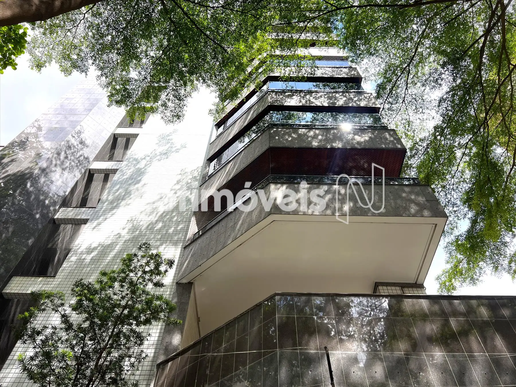 Fachada frontal ângulo 3