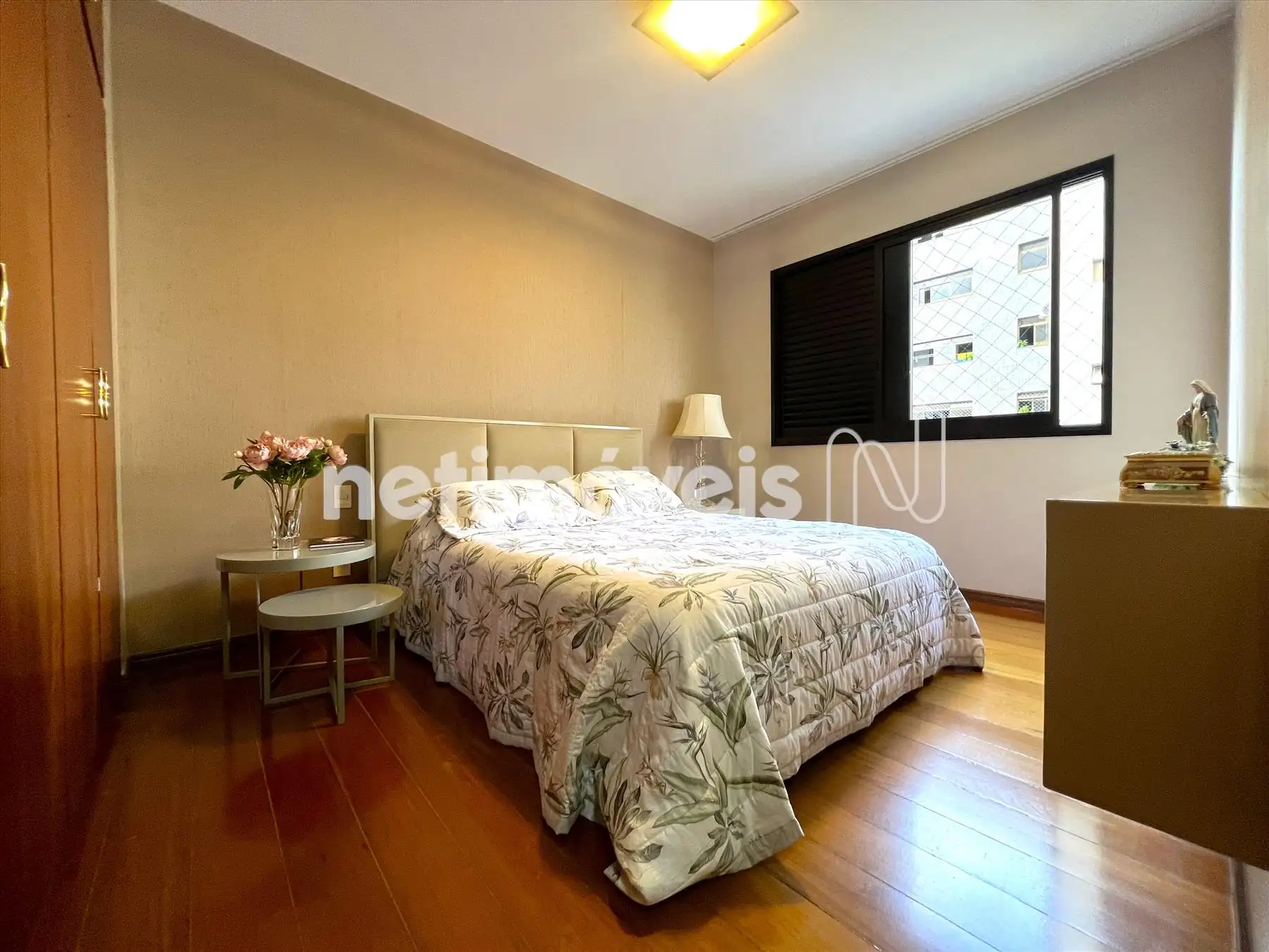 1ª suíte ângulo 1