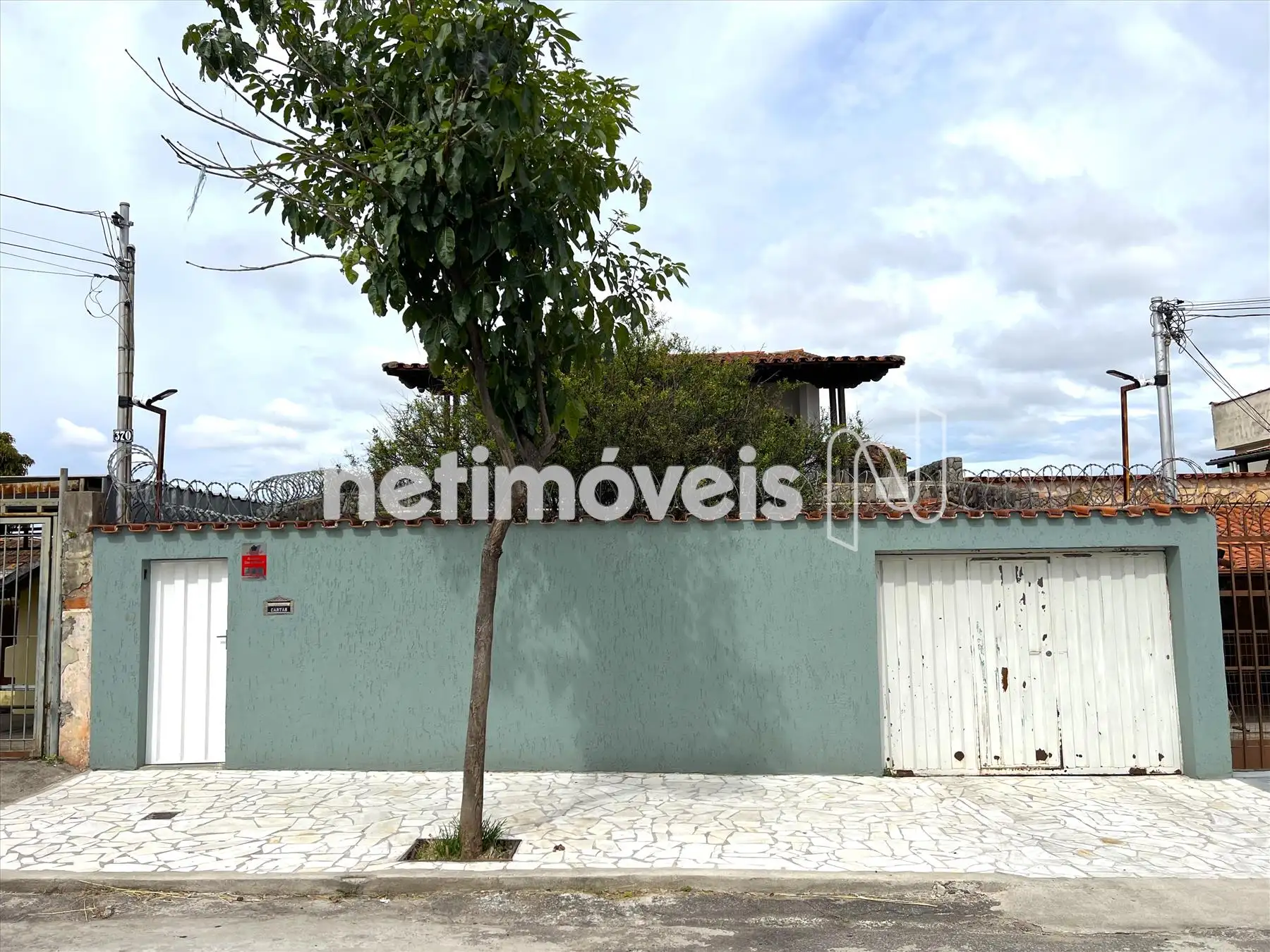 Fachada frontal ângulo externo 2