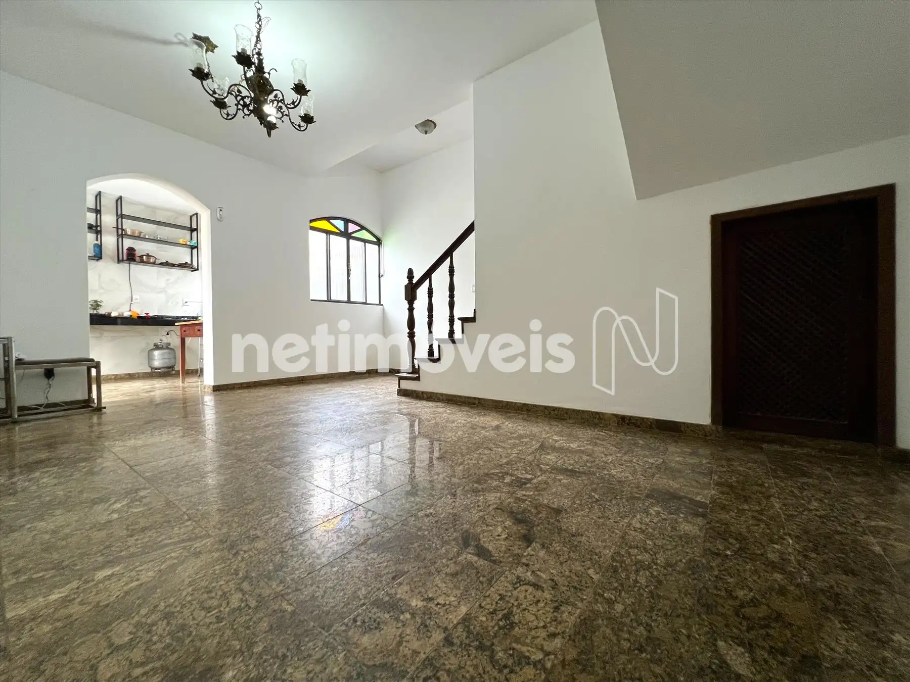 1ª sala 1º pavimento ângulo 3