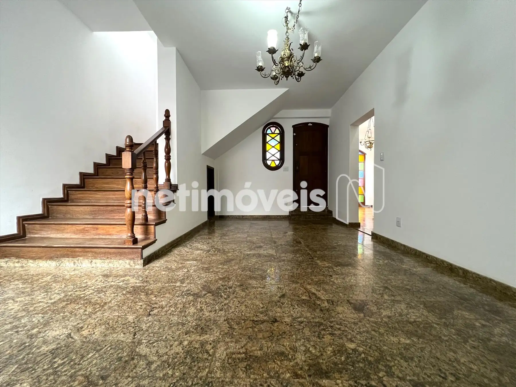 1ª sala 1º pavimento ângulo 1