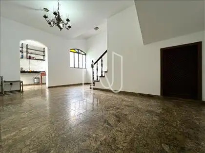 1ª sala 1º pavimento ângulo 3 