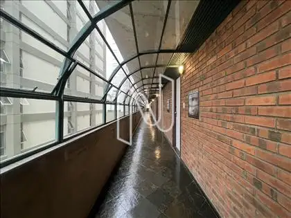 Hall do pavimento ângulo 2  