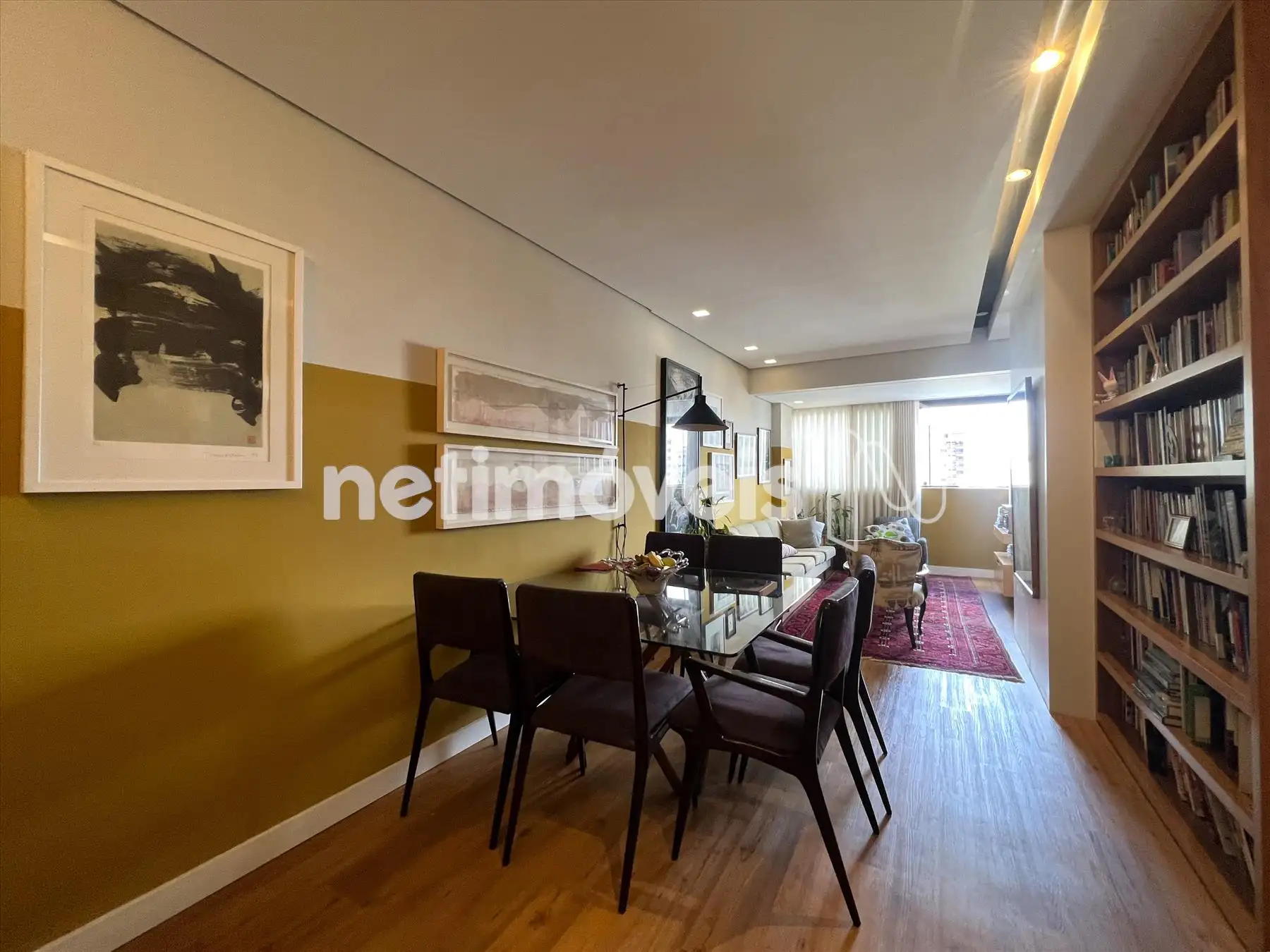 Sala 1ºpavimento ângulo