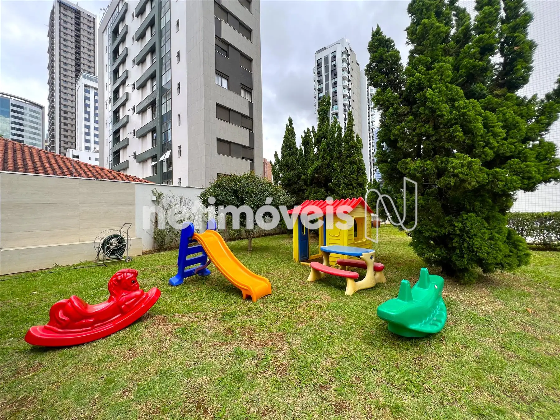 Jardim e Playground