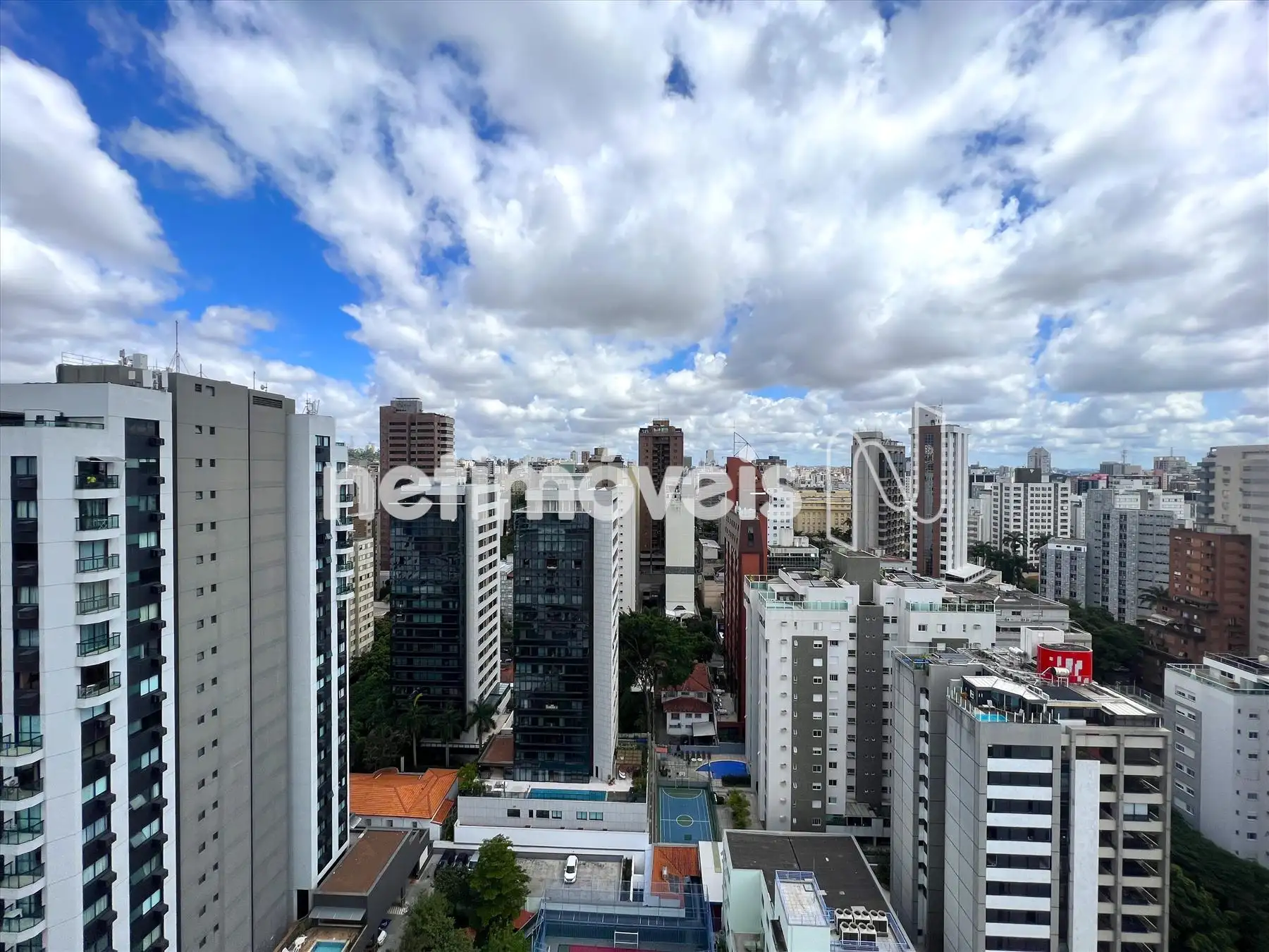 Vista frontal do espaço gourmet