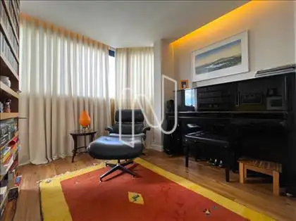 Sala 1ºpavimento ângulo 6