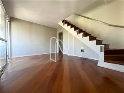 Sala 1º pavimento ângulo 1