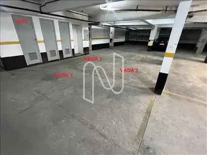 3 vagas com box de despejo