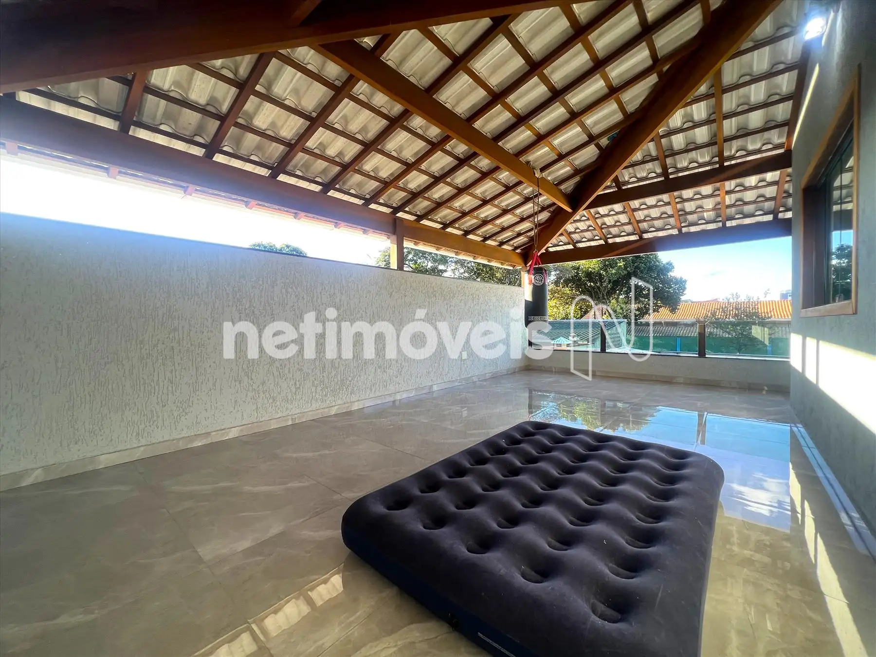 Terraço coberto 2º pavimento ângulo 3