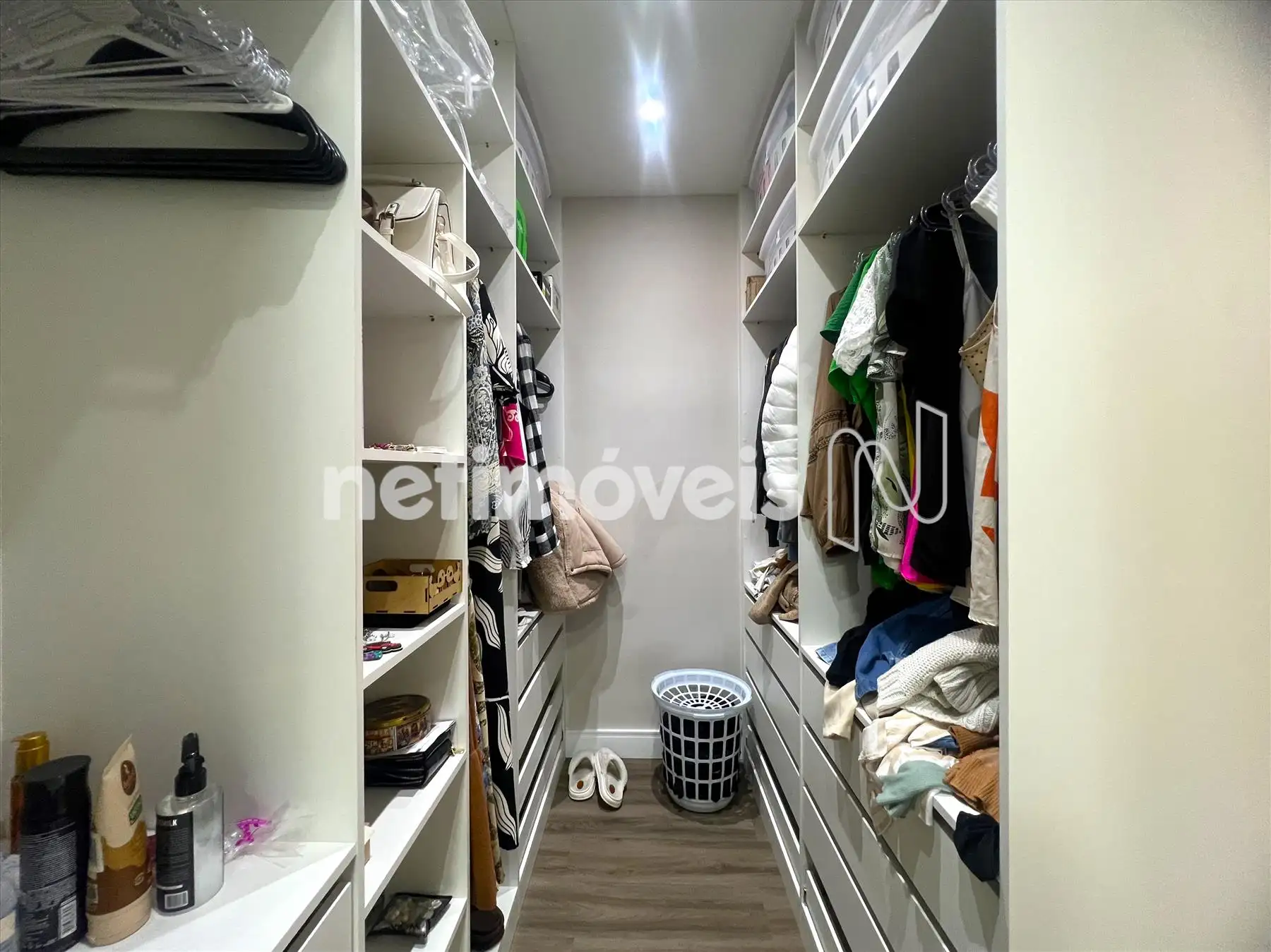 Closet da suíte 2º pavimento