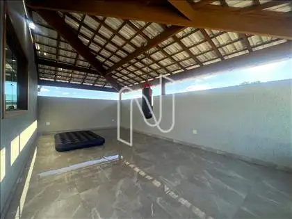 Terraço coberto 2º pavimento ângulo 4