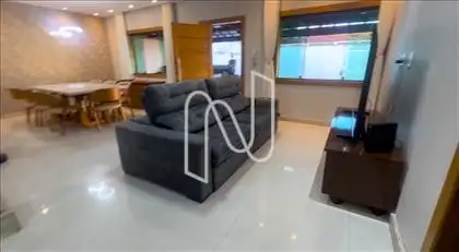 Sala 1º pavimento ângulo 4