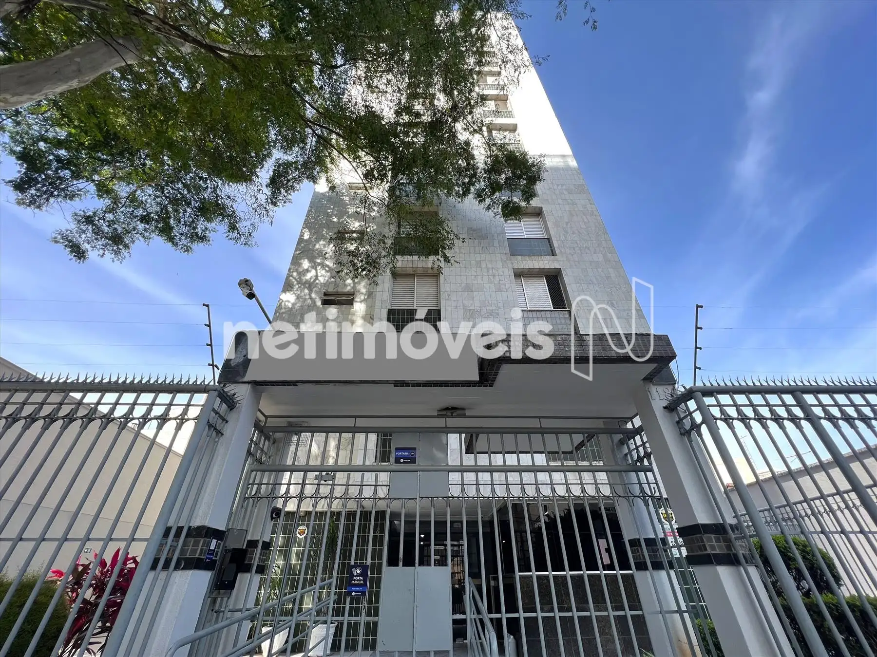 Fachada frontal