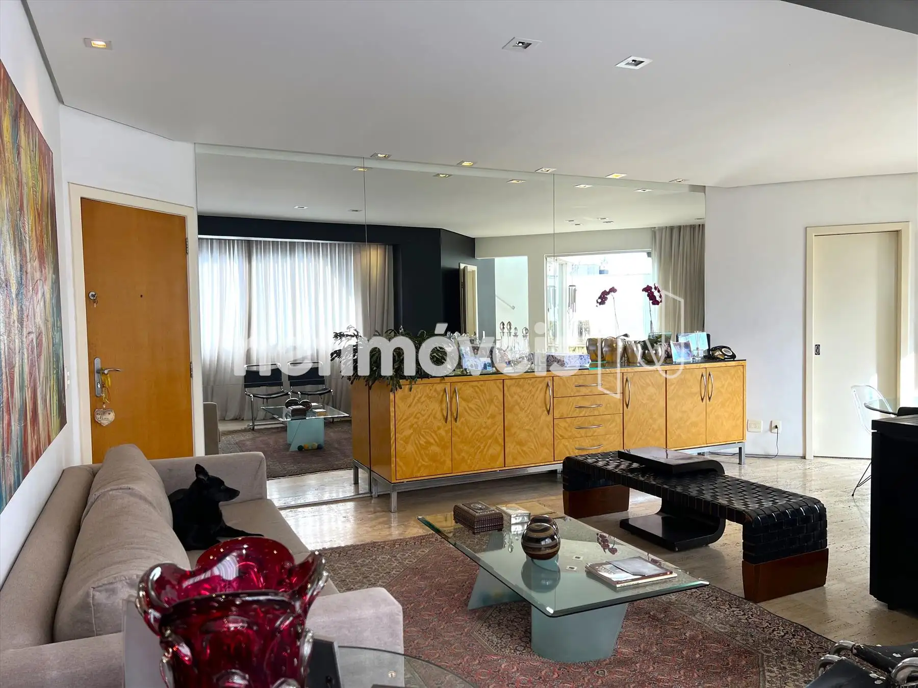 Sala 1º pavimento ângulo 3